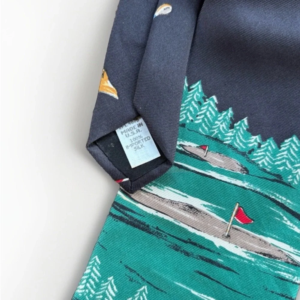 Wembley Santa Golfing North Pole Holiday‎ Silk Necktie Made In USA